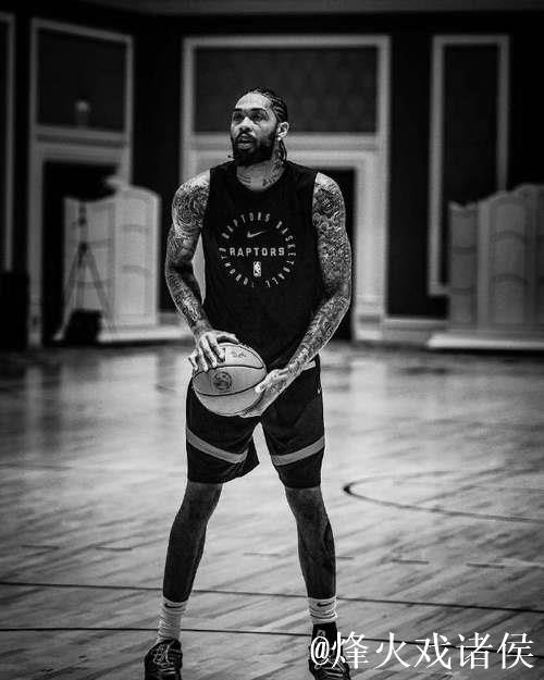 英格拉姆17+9班凯罗23+15+10 猛龙主场逆转魔术 英格拉姆17+9班凯罗23+15+10 猛龙主场逆转魔术